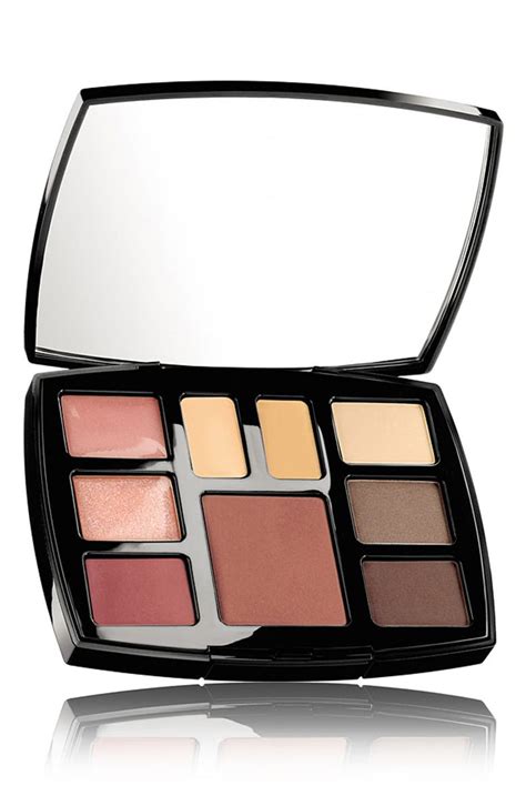 chanel collection essentielle palette|Chanel eyeshadow palette price.